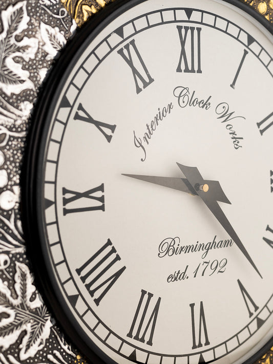 Vintage Roman Wall Clock with Embossed Plastic Frame