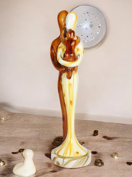 Mother Father Baby Love Statue Family Love Couple Statue Sculpture for Showpiece Gift Home Décor Office Decor Polyresin