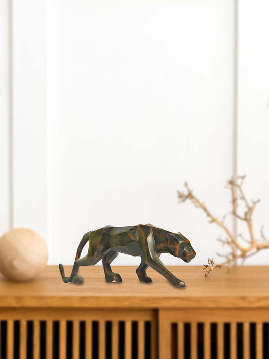 Modern Geometrical  Panther Jaguar Sculpture Showpiece Animal Figurines Decorative Item for Home Decor Living Room Bedroom Table Top Decoration, Resin