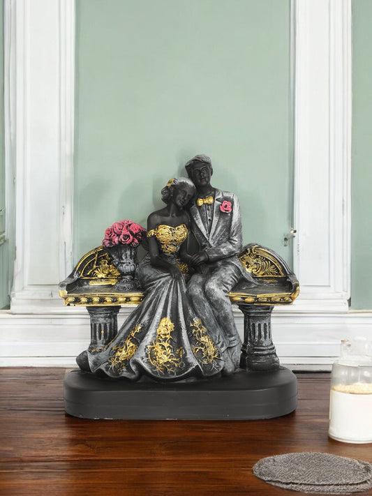 Love Couple Showpiece Statue Idol